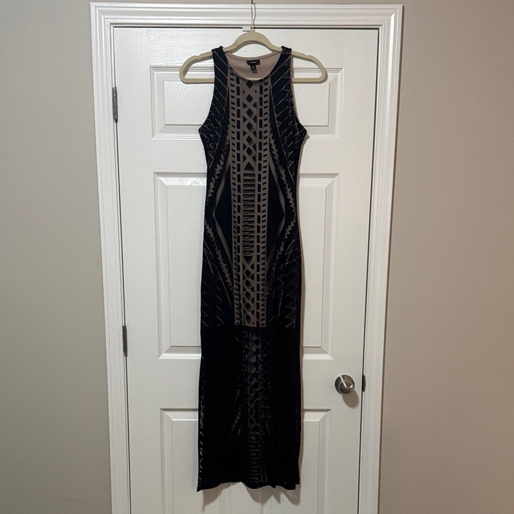 Chic Black Patterned Maxi Dress